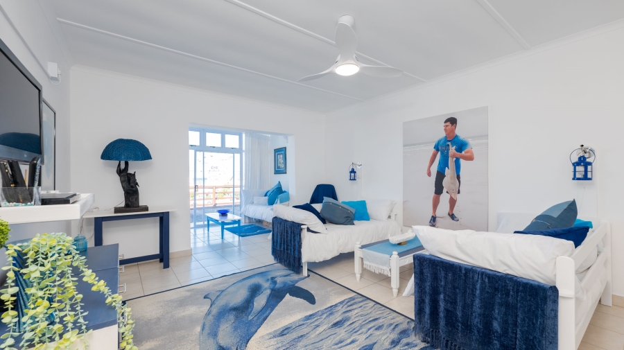 6 Bedroom Property for Sale in Struisbaai Western Cape